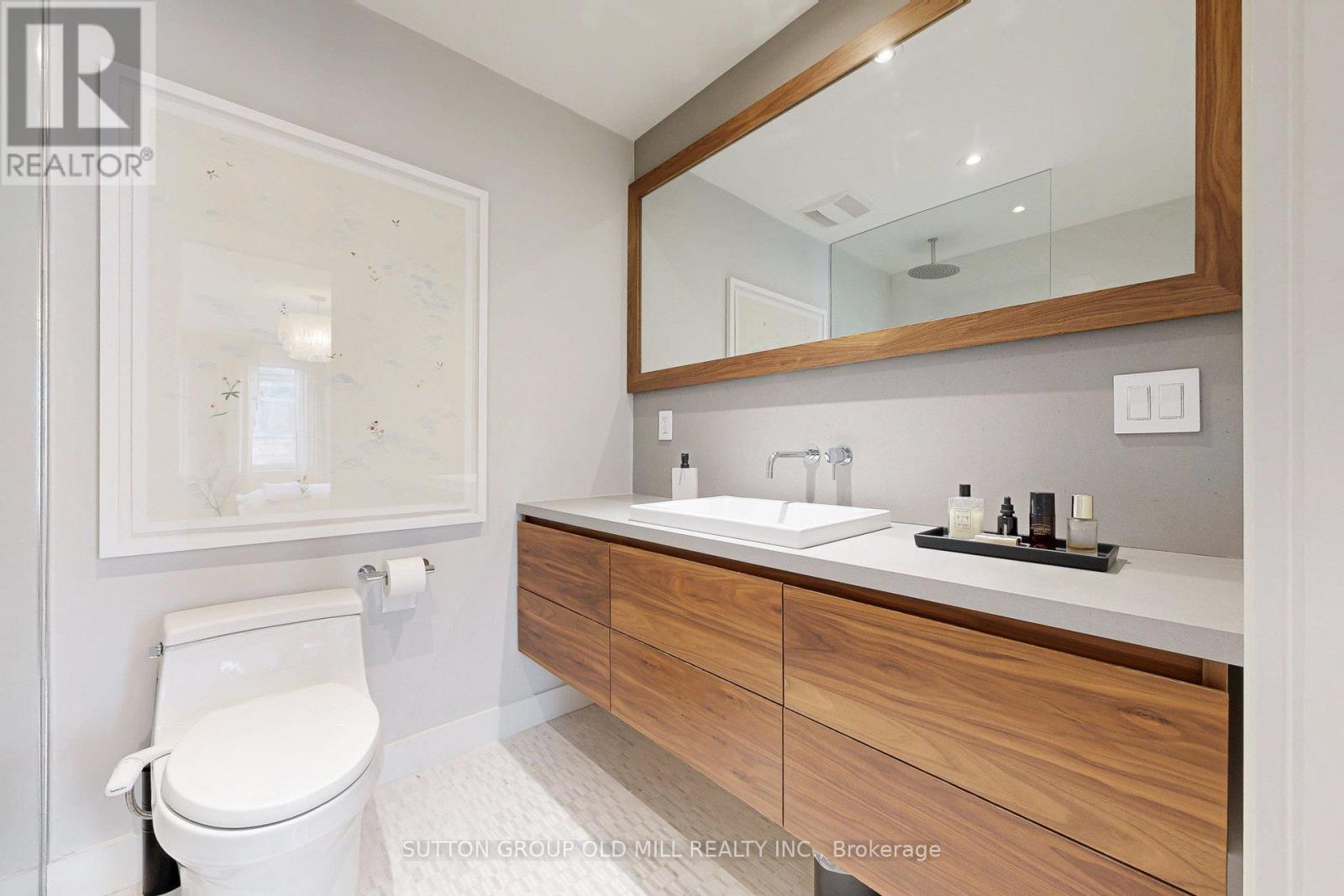 17 Grafton Avenue, Toronto, Ontario  M6R 1C3 - Photo 25 - W12408771