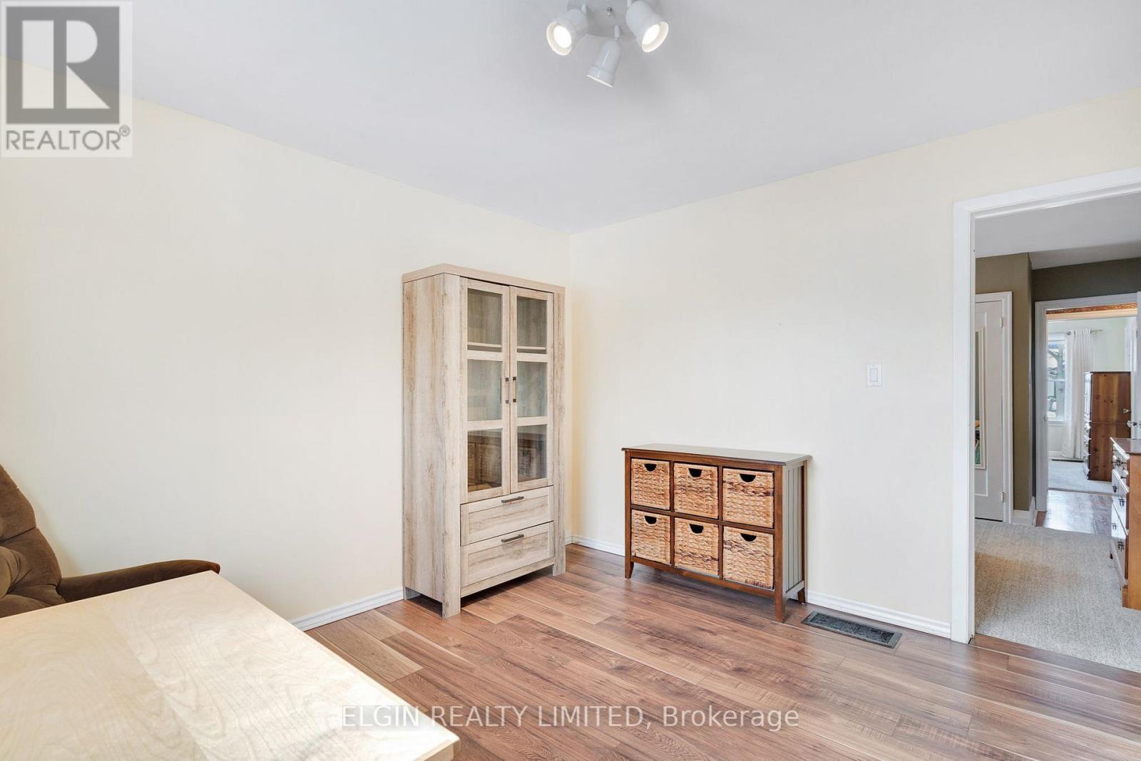 161 Chestnut Street, St. Thomas, Ontario  N5R 2B3 - Photo 28 - X12535672