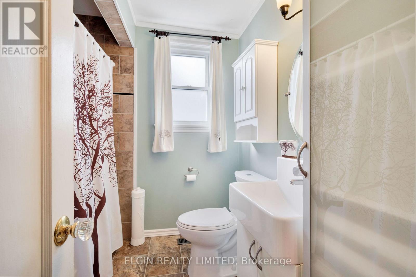 161 Chestnut Street, St. Thomas, Ontario  N5R 2B3 - Photo 29 - X12535672