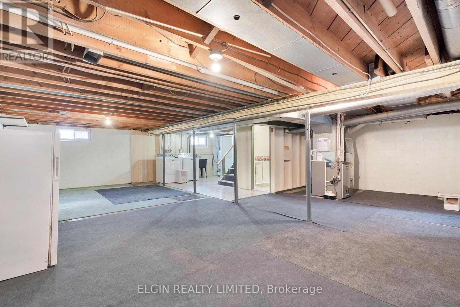 161 Chestnut Street, St. Thomas, Ontario  N5R 2B3 - Photo 32 - X12535672