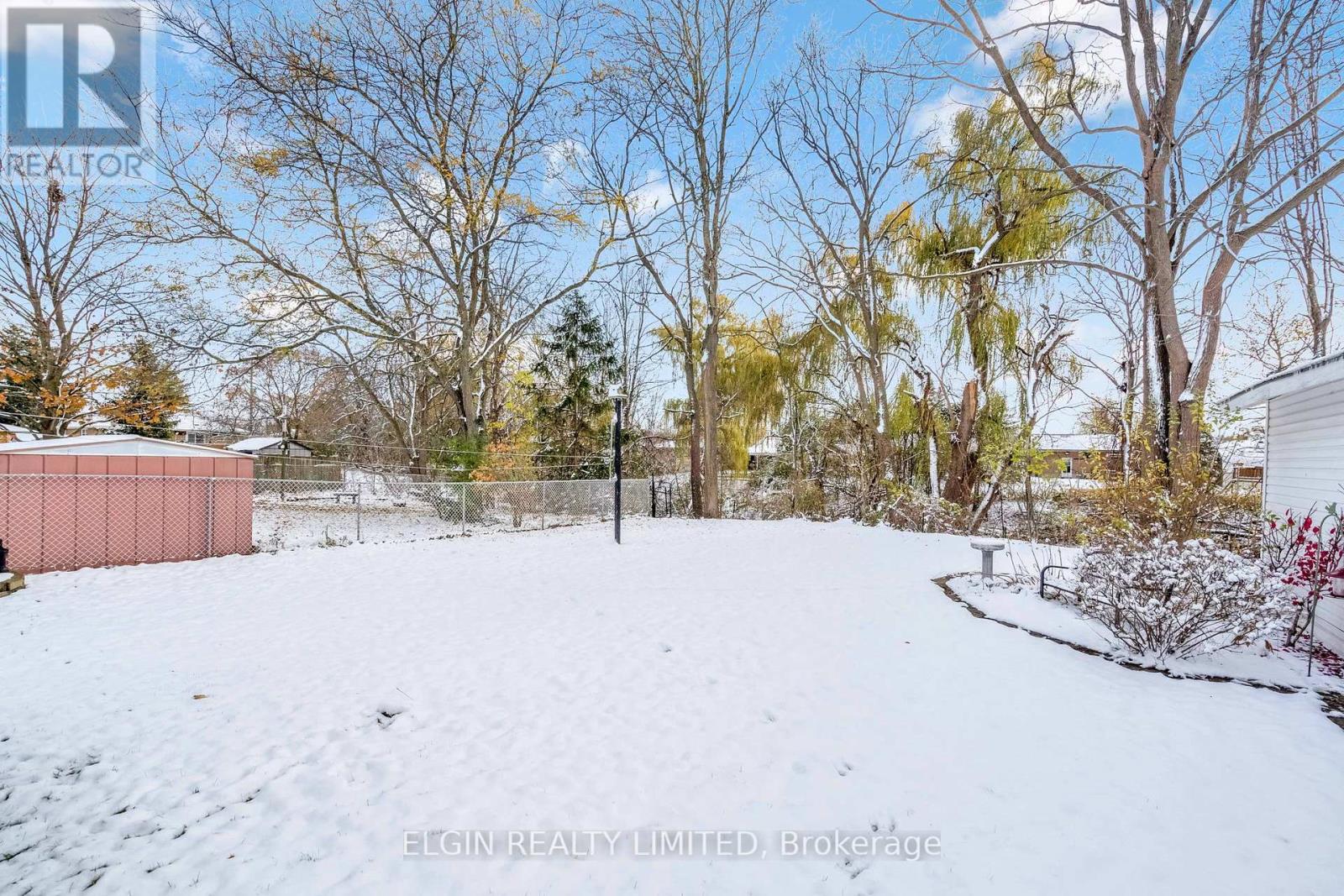 161 Chestnut Street, St. Thomas, Ontario  N5R 2B3 - Photo 39 - X12535672