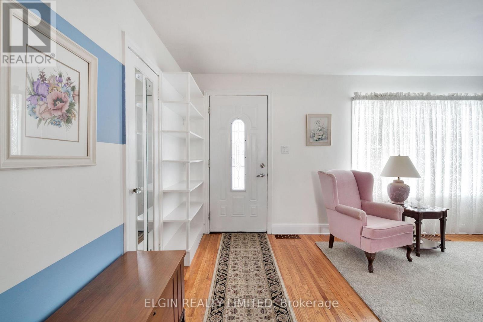 161 Chestnut Street, St. Thomas, Ontario  N5R 2B3 - Photo 4 - X12535672