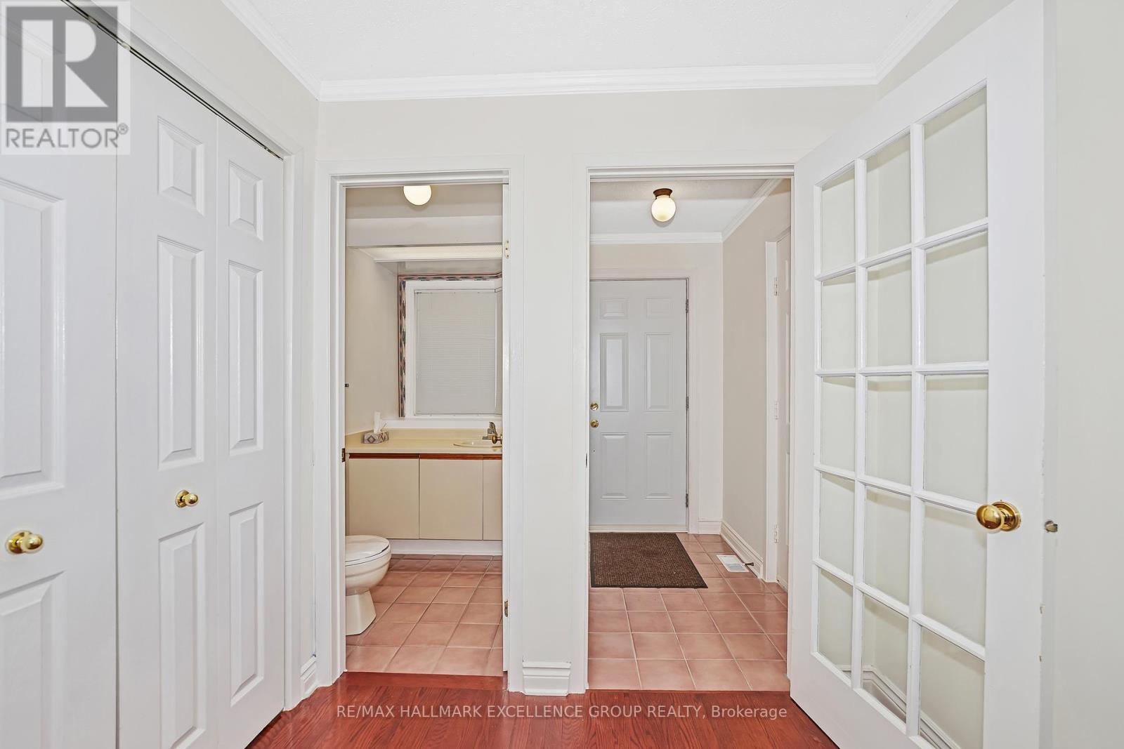 67 - 710 Coronation Avenue, Ottawa, Ontario K1G 4G7 - Photo 3 - X12535712