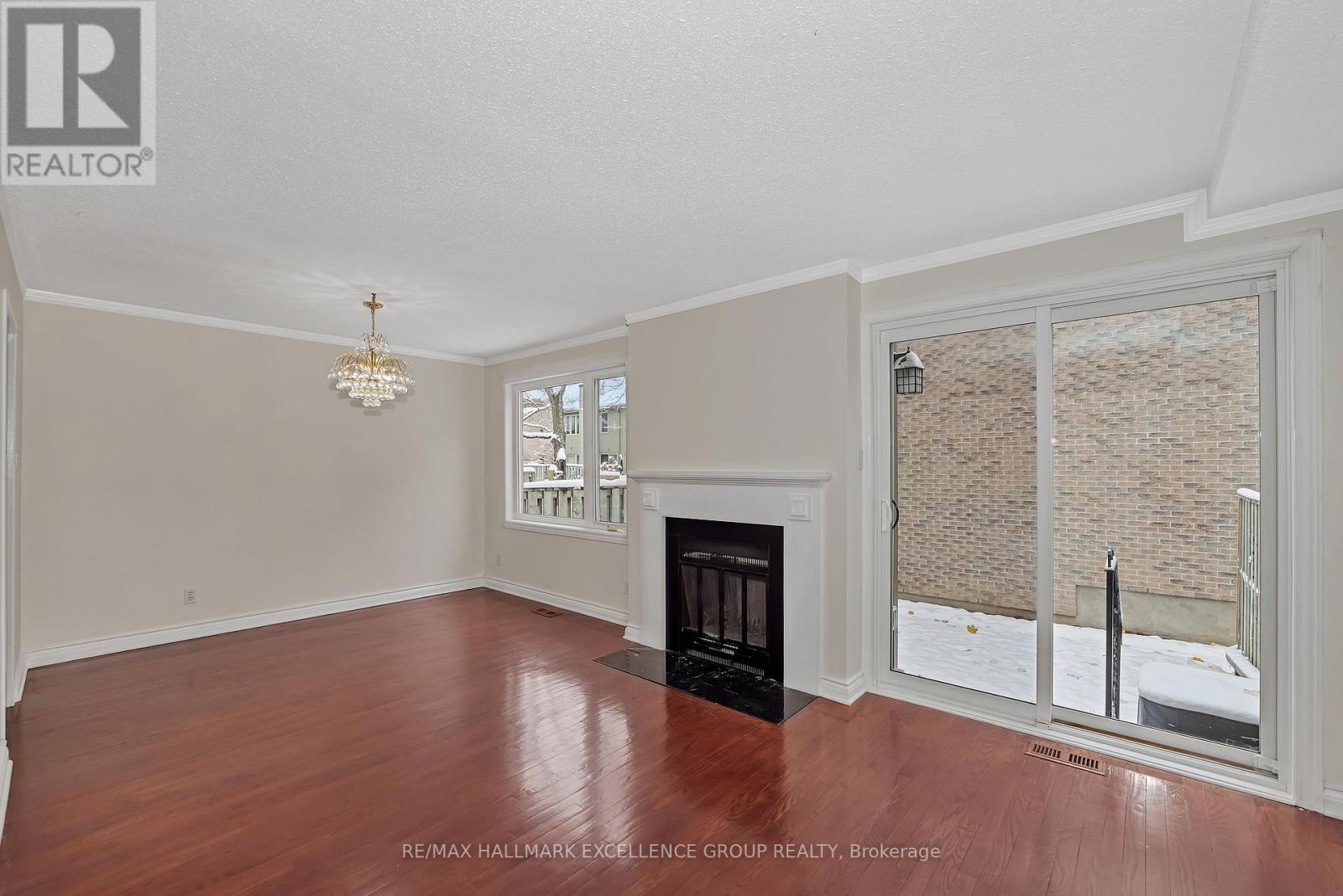 67 - 710 Coronation Avenue, Ottawa, Ontario K1G 4G7 - Photo 6 - X12535712