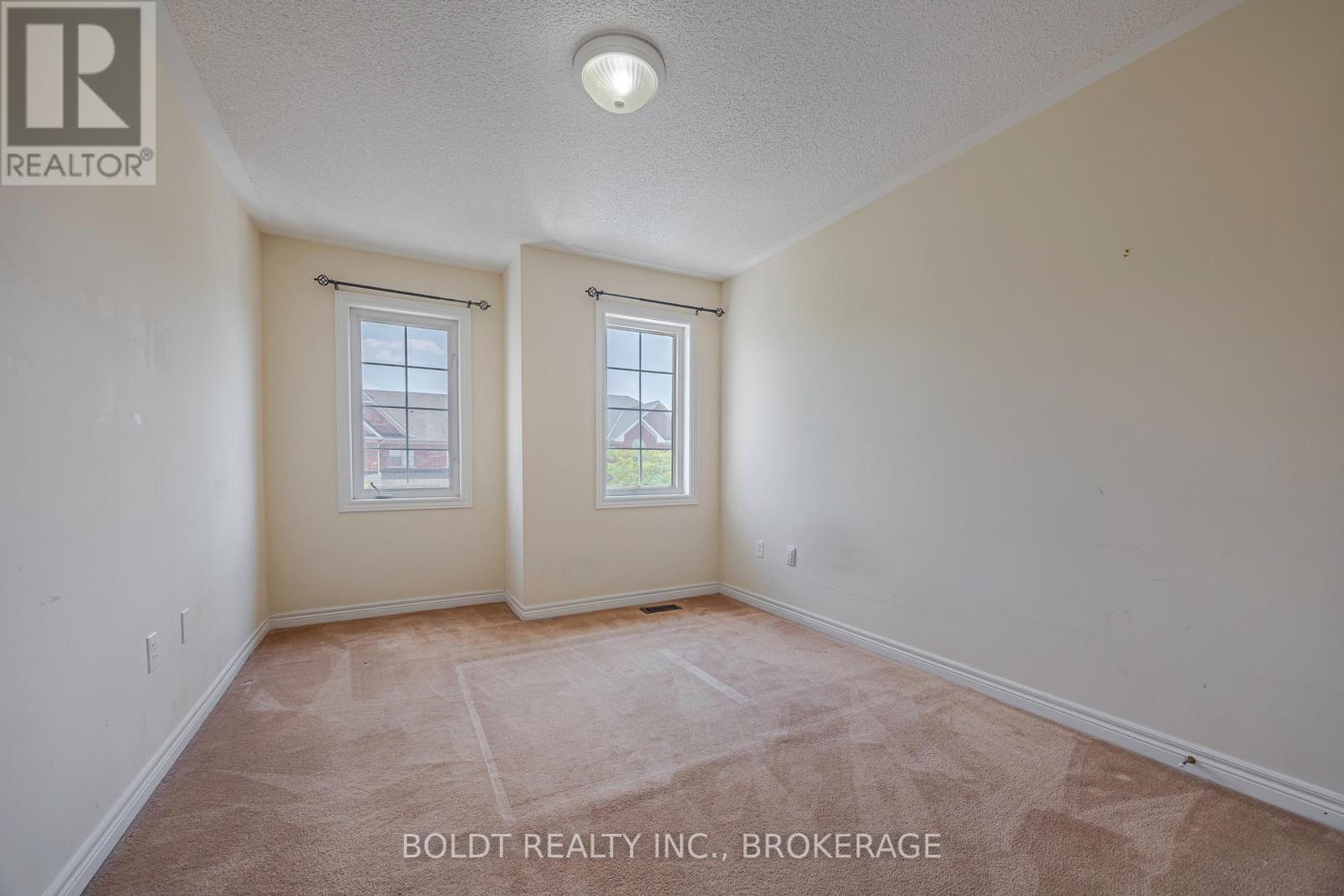 40 Haynes Court, Niagara-On-The-Lake, Ontario  L0S 1J0 - Photo 15 - X12535628