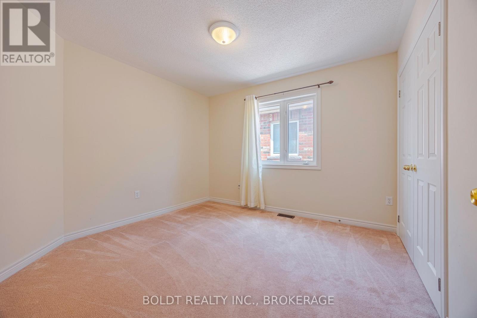 40 Haynes Court, Niagara-On-The-Lake, Ontario  L0S 1J0 - Photo 17 - X12535628