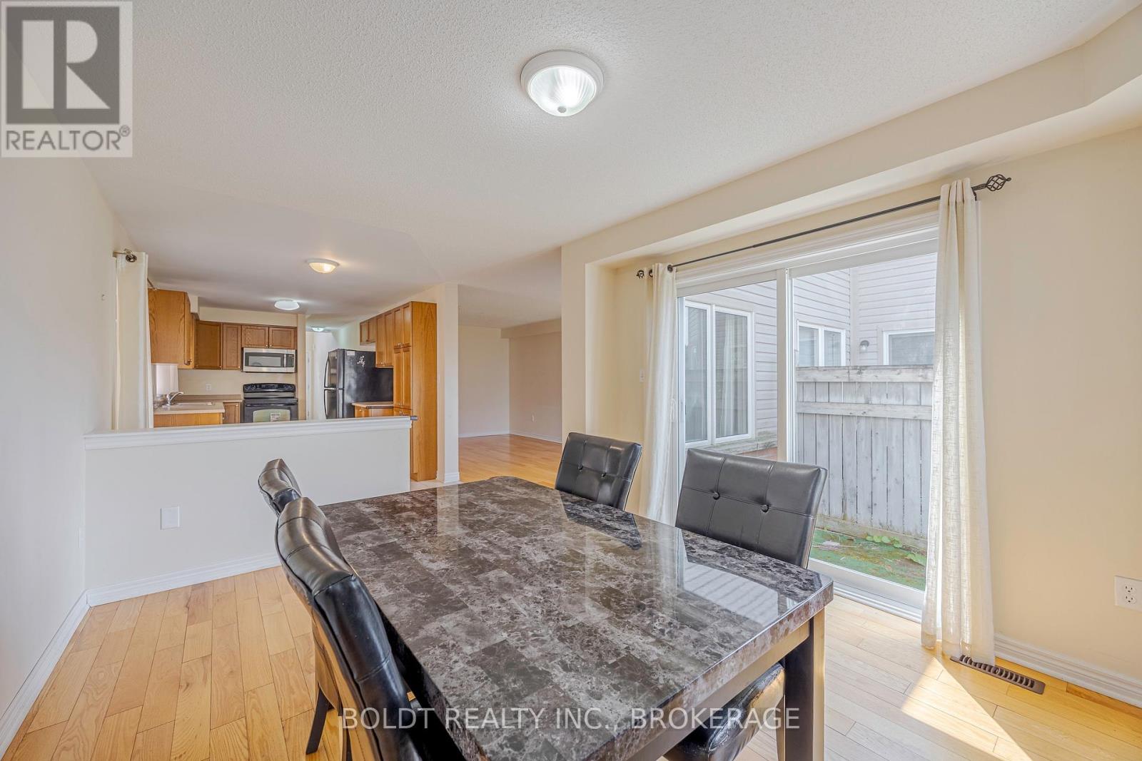 40 Haynes Court, Niagara-On-The-Lake, Ontario  L0S 1J0 - Photo 8 - X12535628