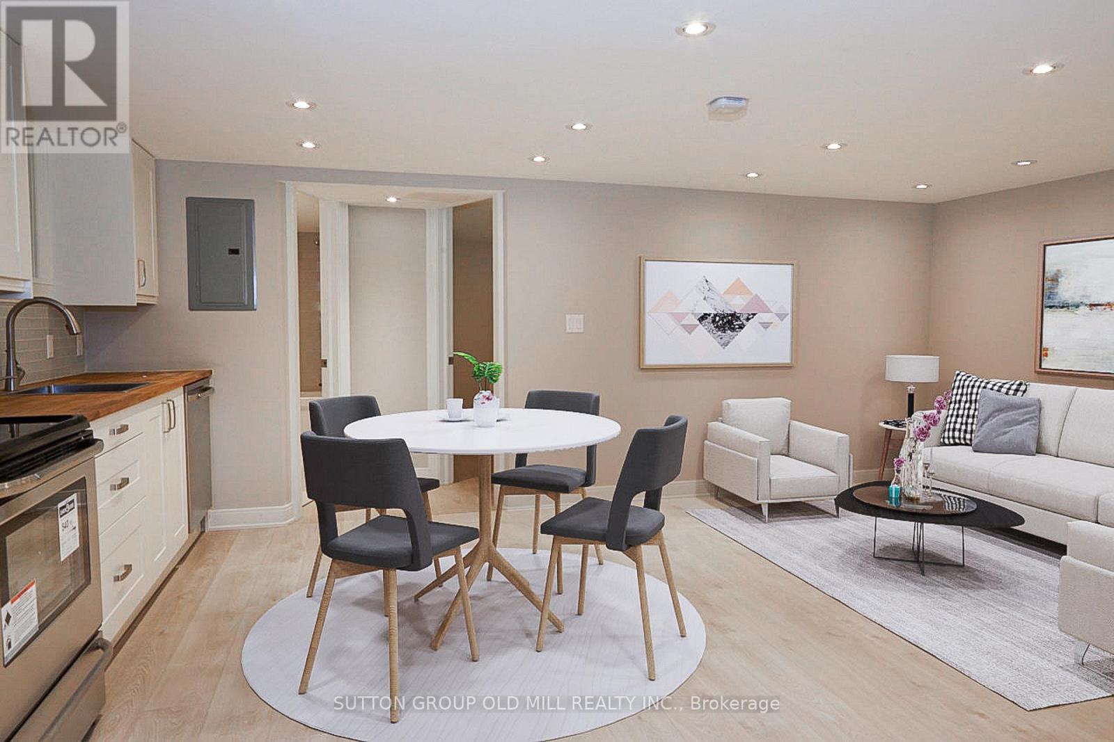 17 Grafton Avenue, Toronto, Ontario  M6R 1C3 - Photo 43 - W12408771