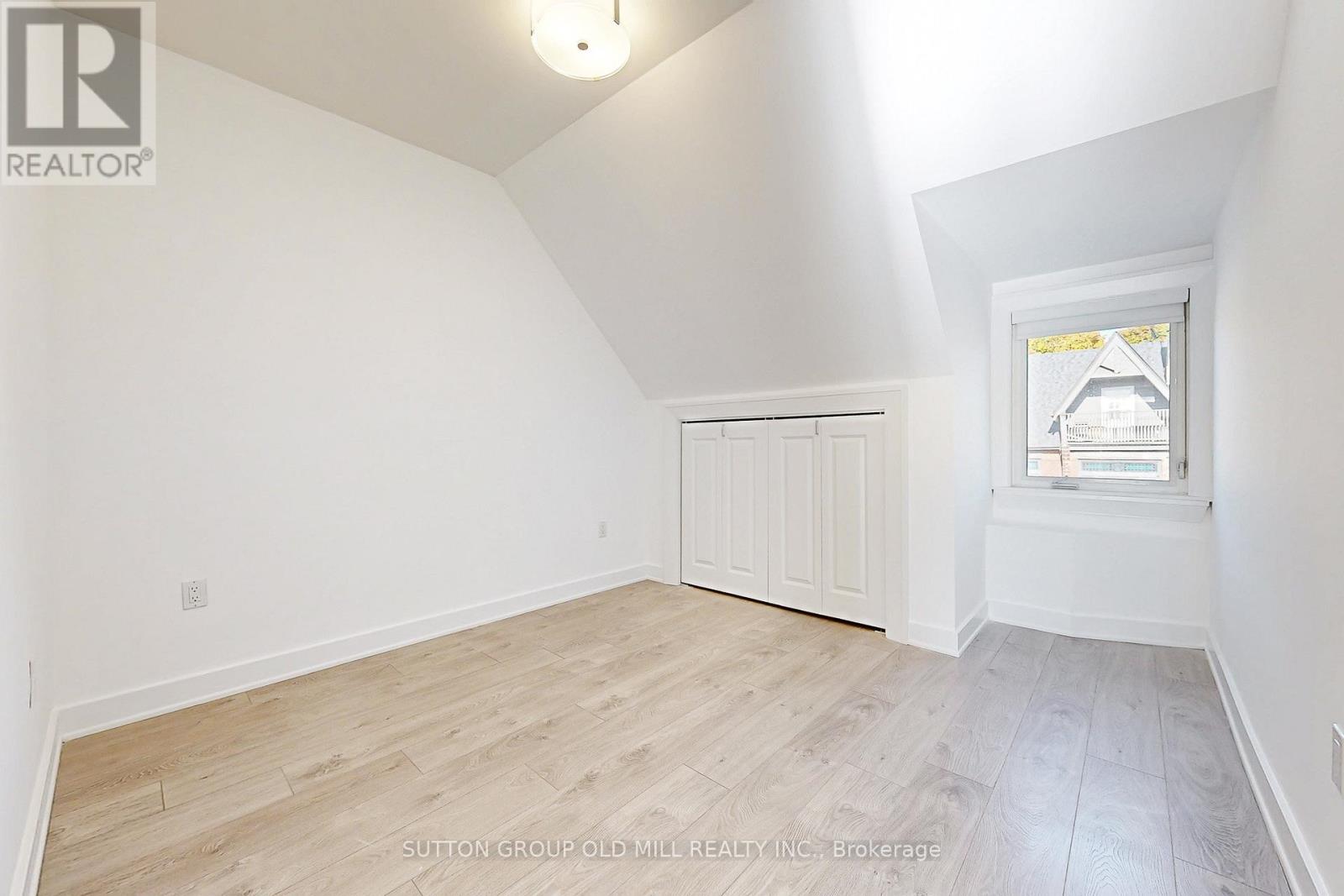 17 Grafton Avenue, Toronto, Ontario  M6R 1C3 - Photo 41 - W12408771