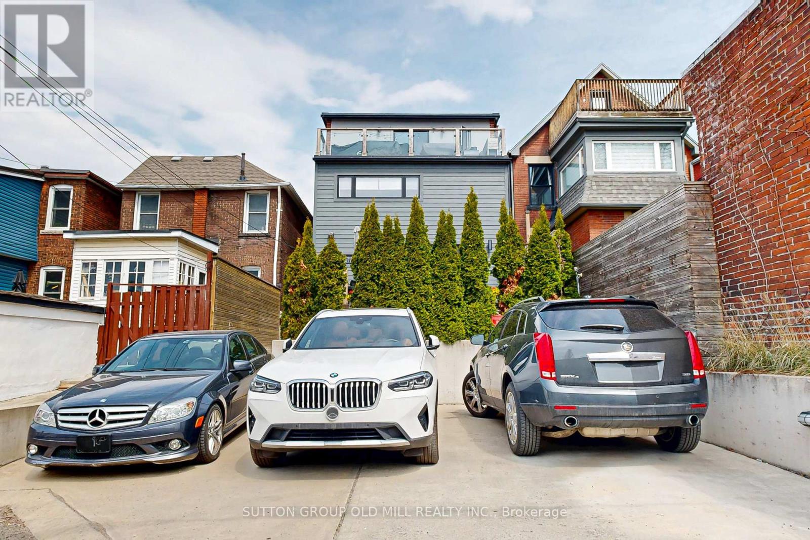 17 Grafton Avenue, Toronto, Ontario  M6R 1C3 - Photo 50 - W12408771