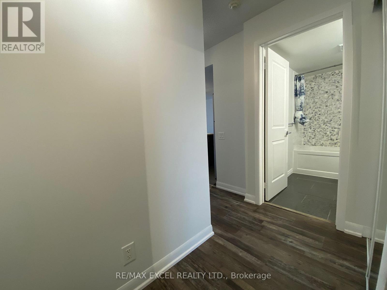 1006 - 25 Town Centre Court, Toronto, Ontario  M1P 0B4 - Photo 8 - E12535620