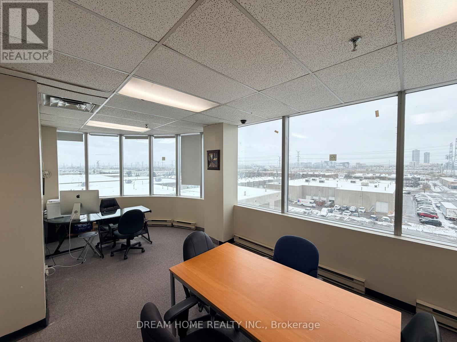 501 - 3950 14th Avenue, Markham, Ontario  L3R 0A9 - Photo 3 - N12535626