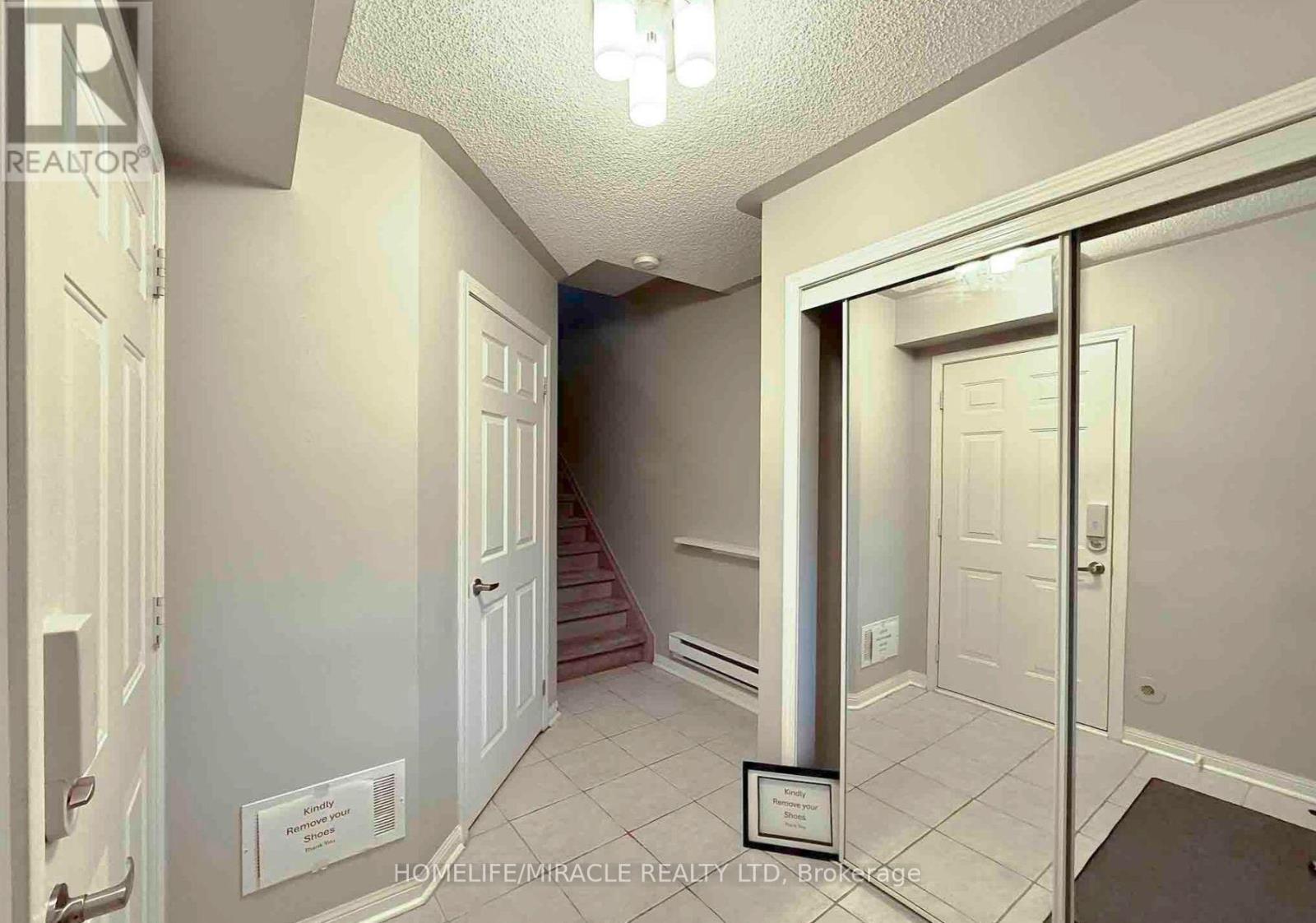 3159 Stornoway Circle S, Oakville, Ontario  L6M 5H8 - Photo 3 - W12535636