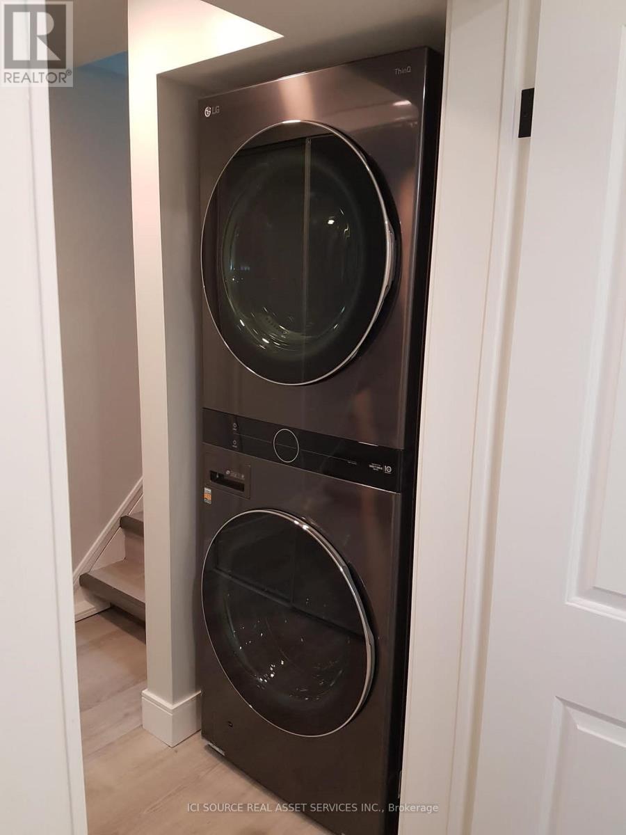 Bsmt - 411 Enfield Road, Burlington, Ontario  L7T 2X5 - Photo 3 - W12535686