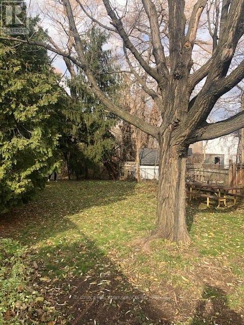 Bsmt - 411 Enfield Road, Burlington, Ontario  L7T 2X5 - Photo 8 - W12535686