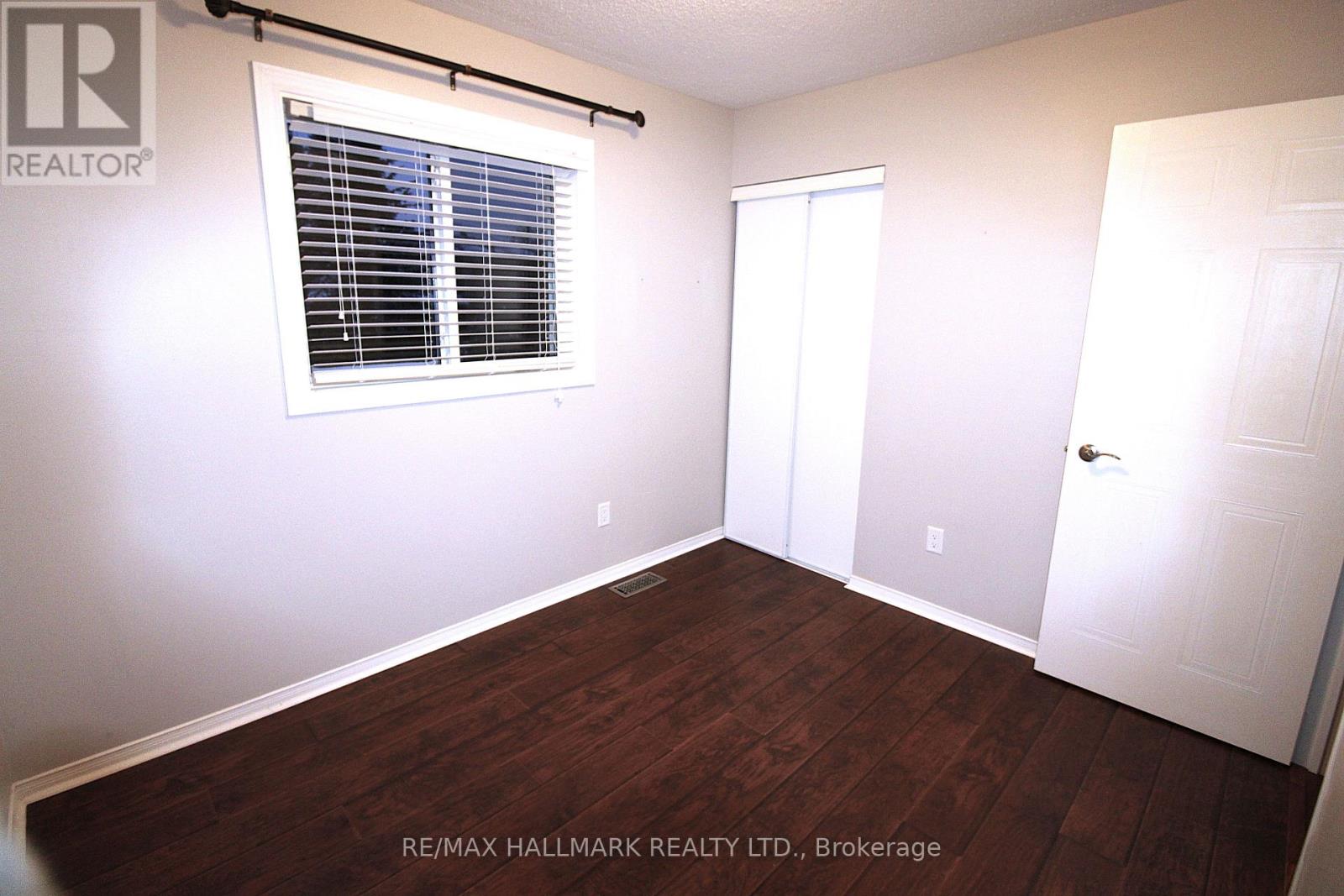 20 Brown Street, Barrie, Ontario  L4N 7V8 - Photo 12 - S12535714