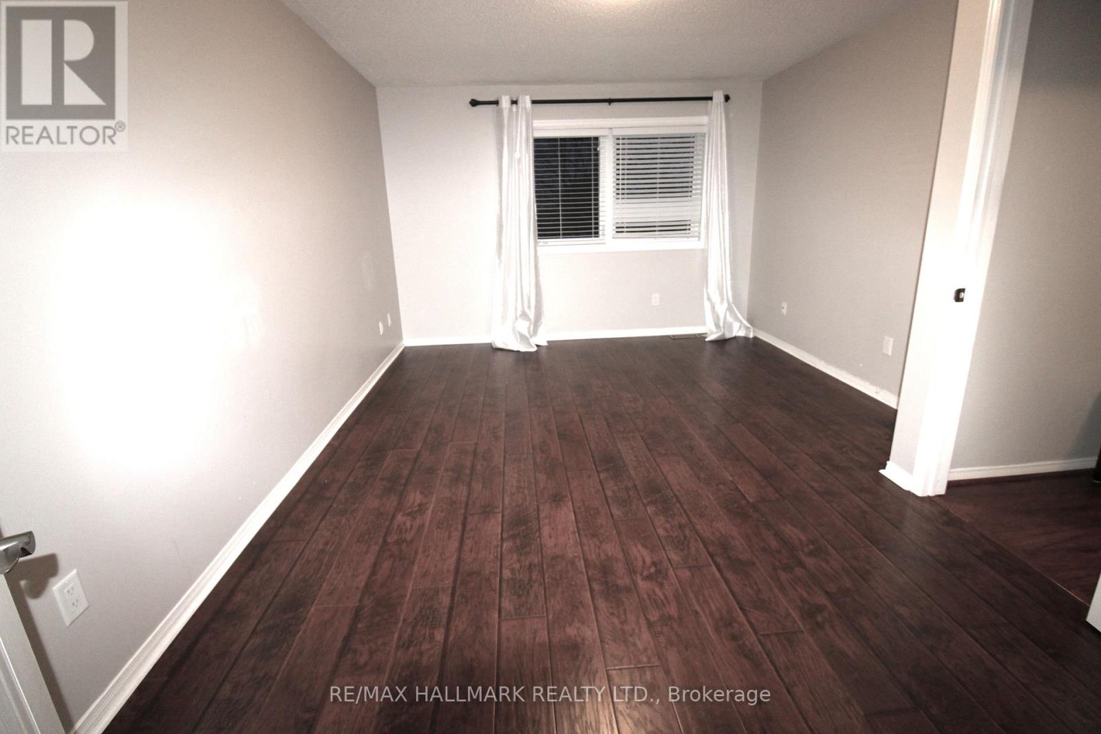 20 Brown Street, Barrie, Ontario  L4N 7V8 - Photo 15 - S12535714