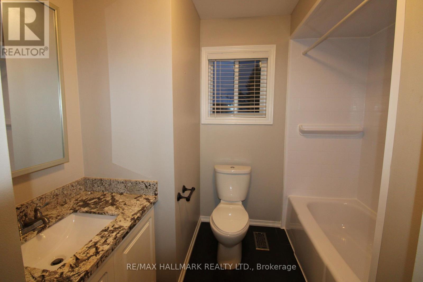 20 Brown Street, Barrie, Ontario  L4N 7V8 - Photo 17 - S12535714