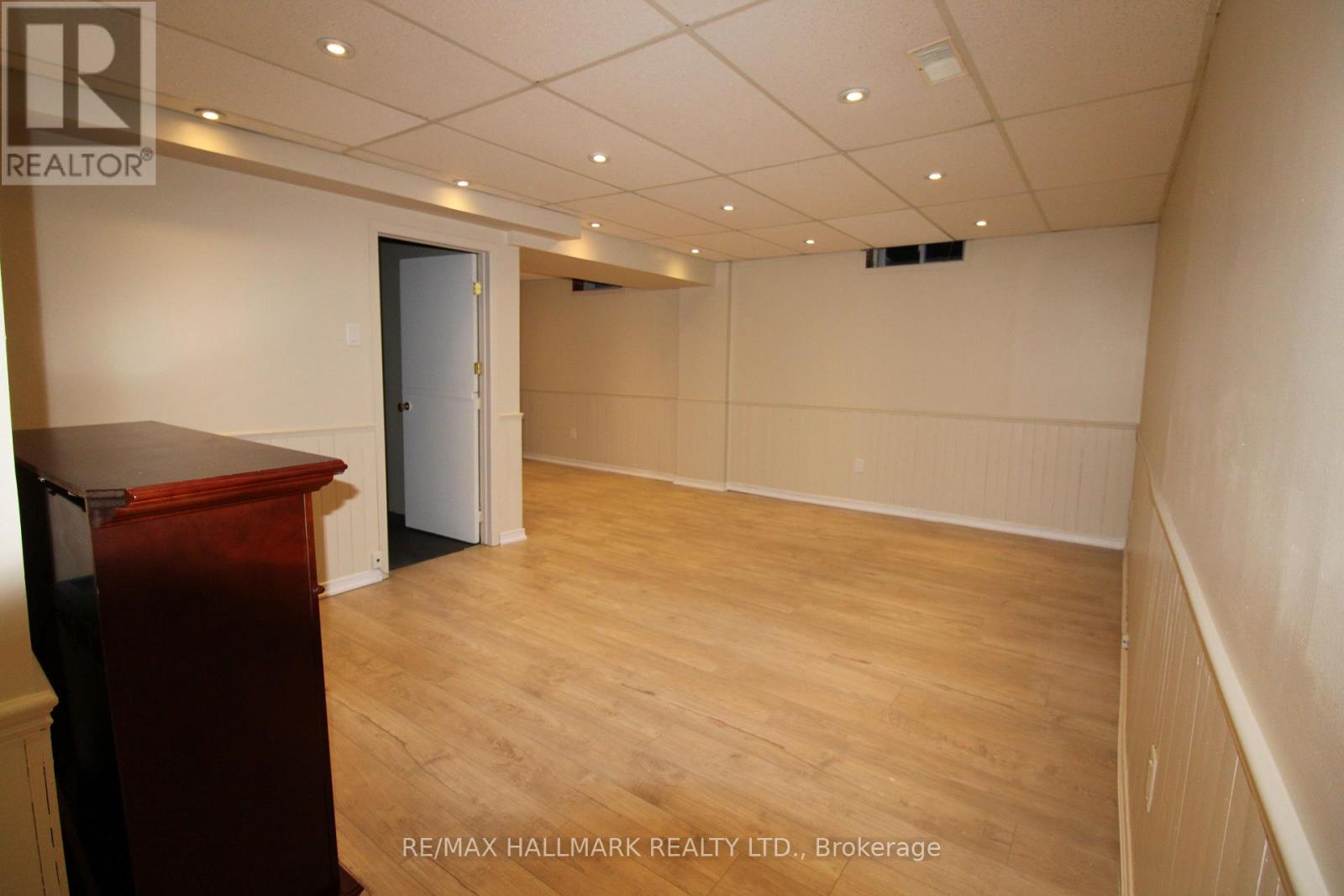 20 Brown Street, Barrie, Ontario  L4N 7V8 - Photo 18 - S12535714