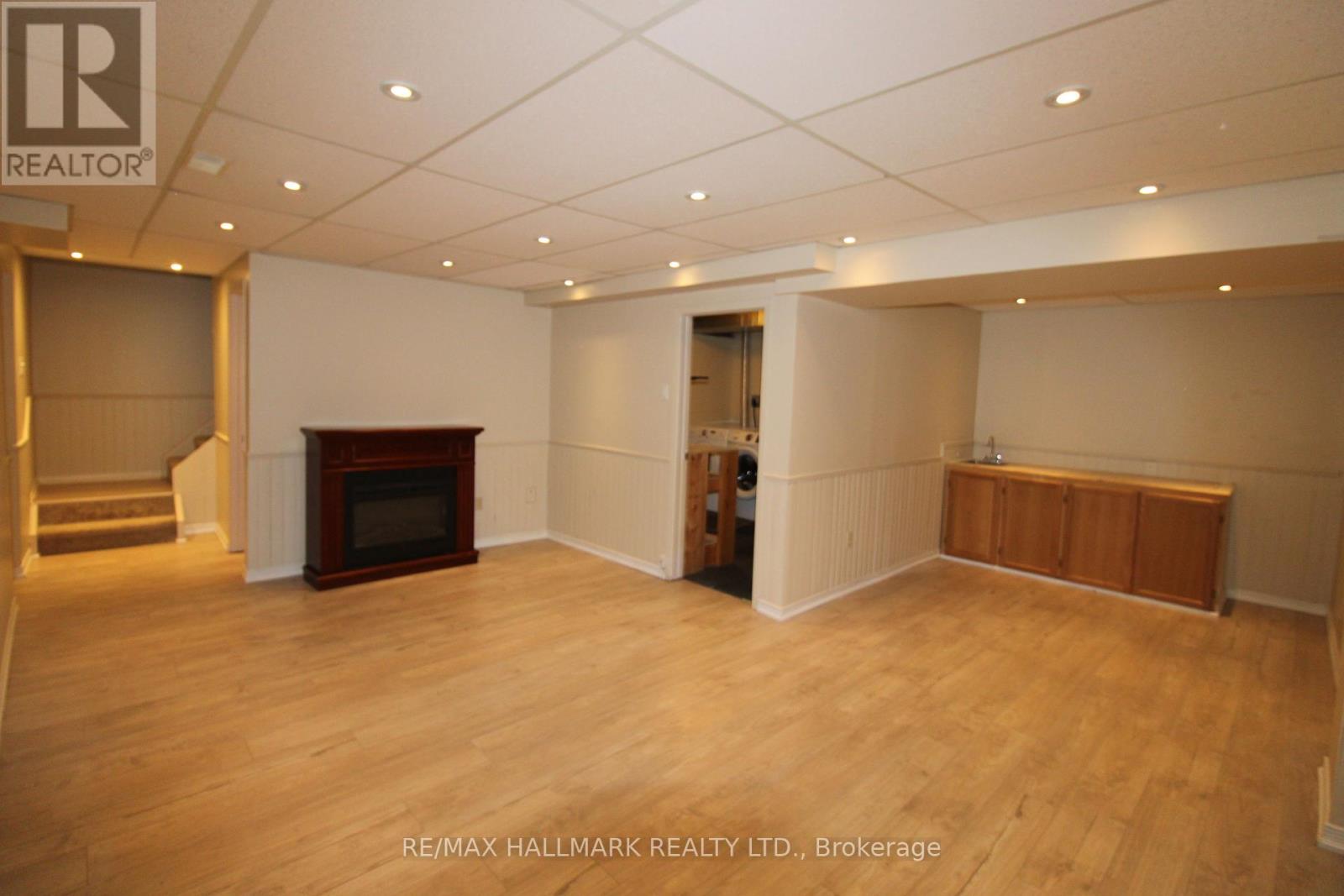 20 Brown Street, Barrie, Ontario  L4N 7V8 - Photo 20 - S12535714