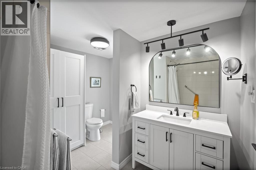 2058 Brant Street Unit# 3, Burlington, Ontario  L7P 3A6 - Photo 30 - 40775282