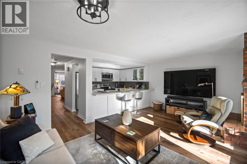 2058 Brant Street Unit# 3, Burlington, Ontario  L7P 3A6 - Photo 9 - 40775282