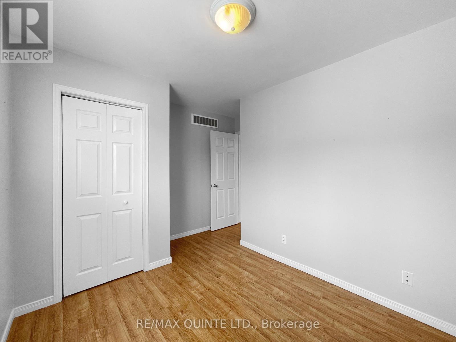 143 Nicholas Street, Quinte West, Ontario  K8V 6E8 - Photo 16 - X12535730