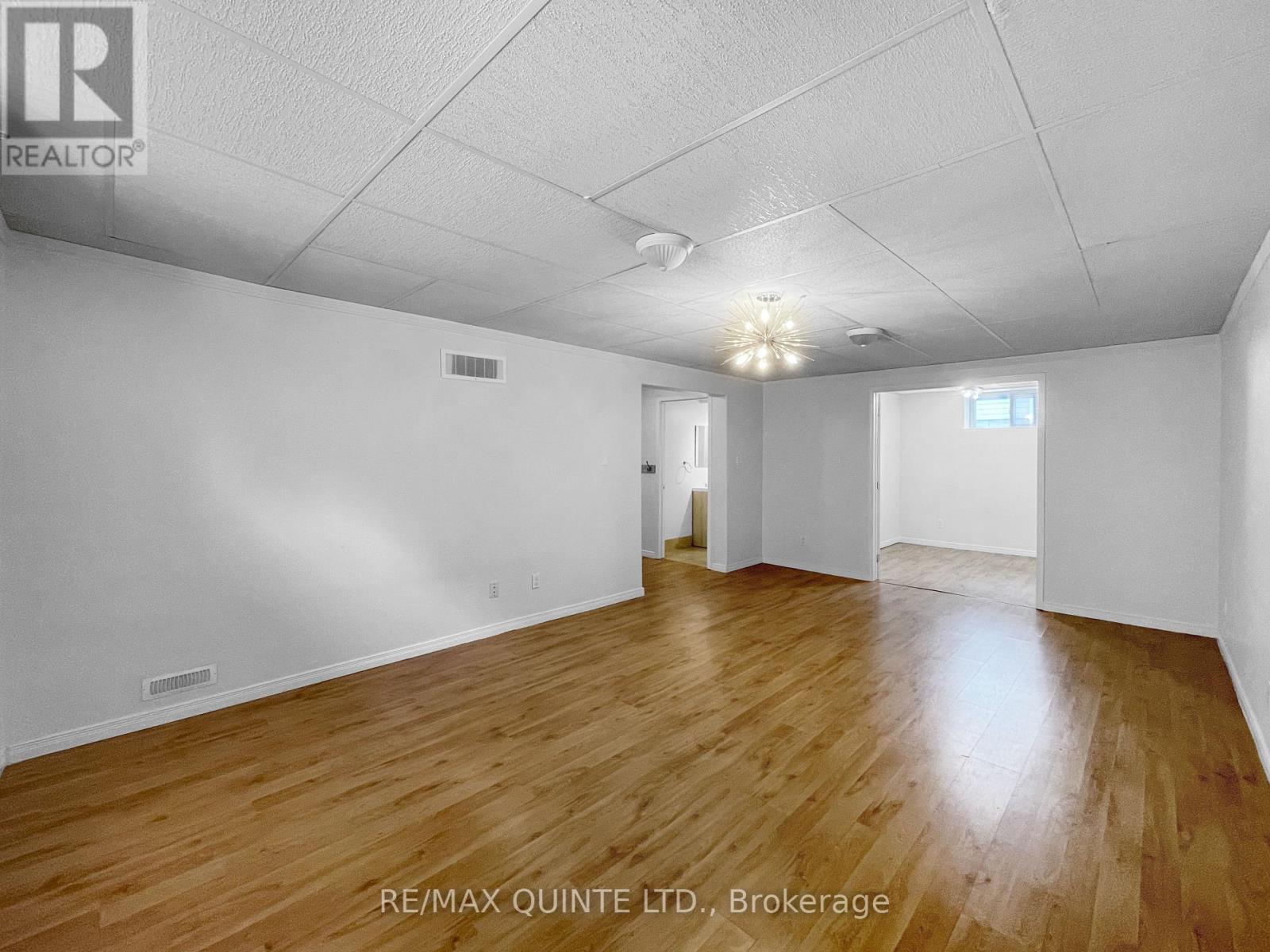 143 Nicholas Street, Quinte West, Ontario  K8V 6E8 - Photo 19 - X12535730