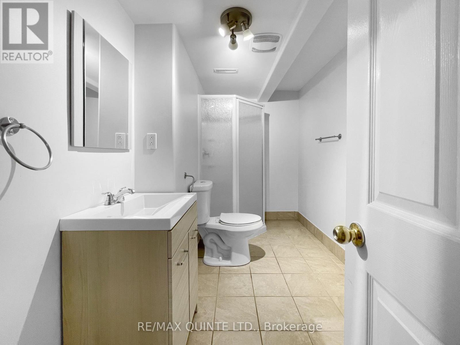 143 Nicholas Street, Quinte West, Ontario  K8V 6E8 - Photo 23 - X12535730