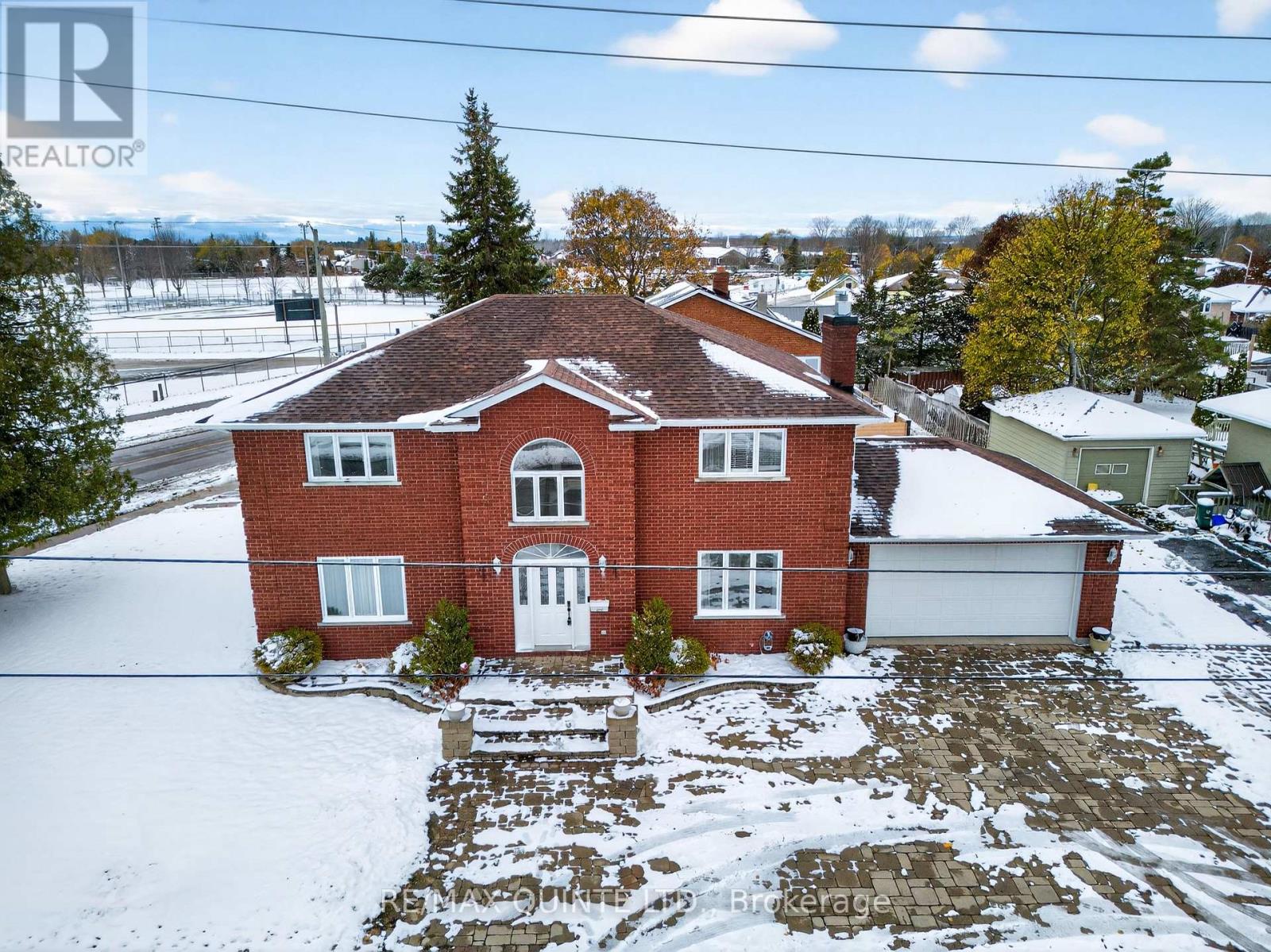 236 Palmer Road, Belleville, Ontario K8N 4Z2 - Photo 1 - X12535754