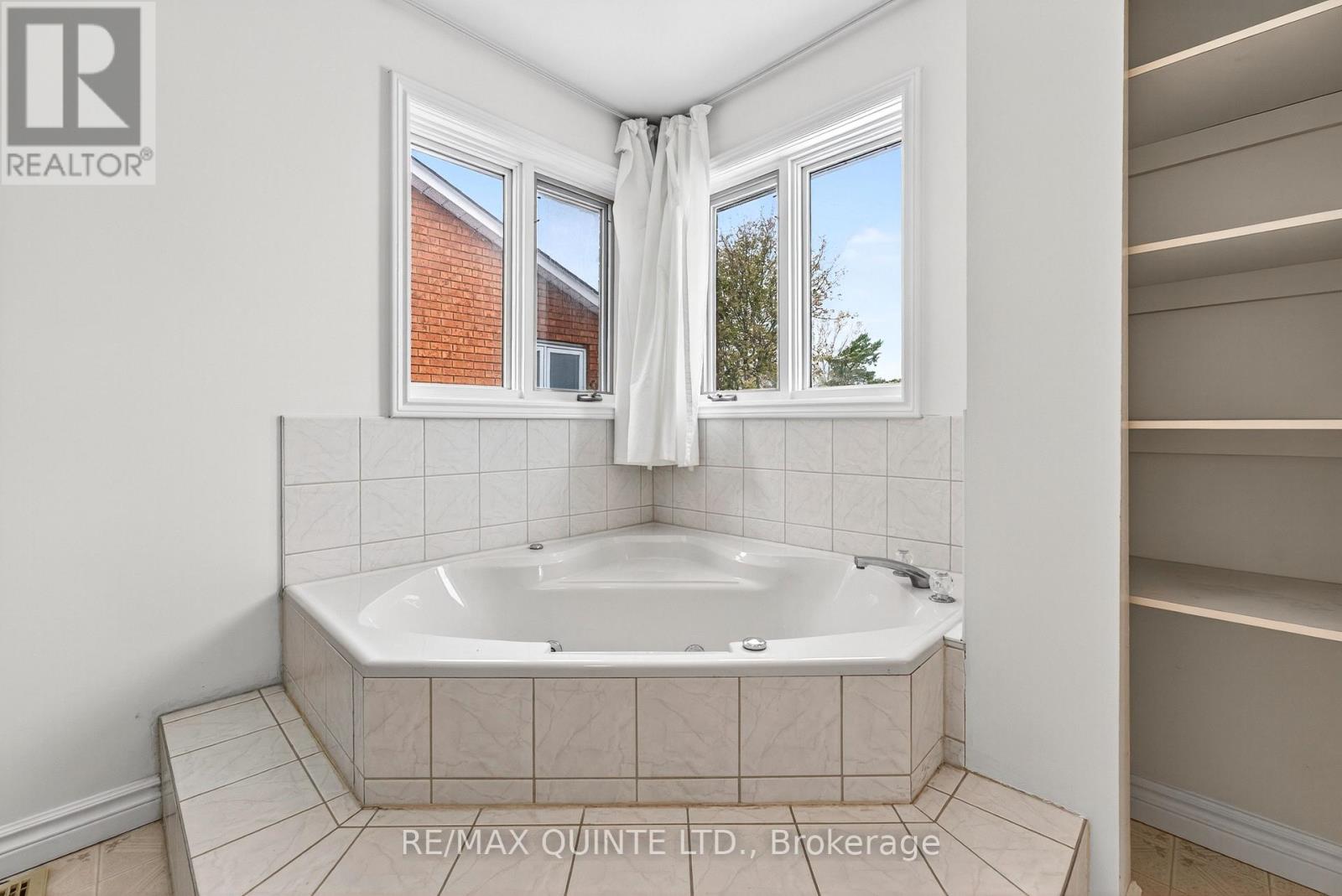 236 Palmer Road, Belleville, Ontario K8N 4Z2 - Photo 28 - X12535754