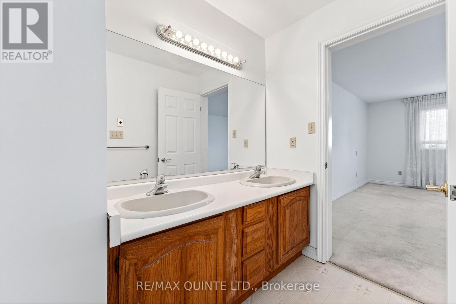 236 Palmer Road, Belleville, Ontario K8N 4Z2 - Photo 29 - X12535754