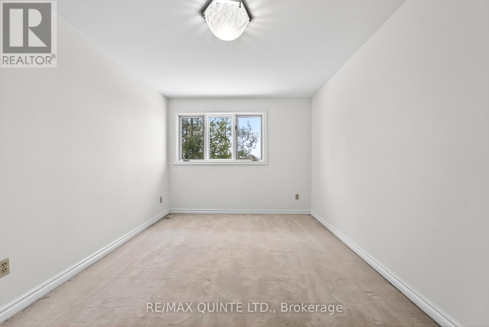 236 Palmer Road, Belleville, Ontario K8N 4Z2 - Photo 35 - X12535754