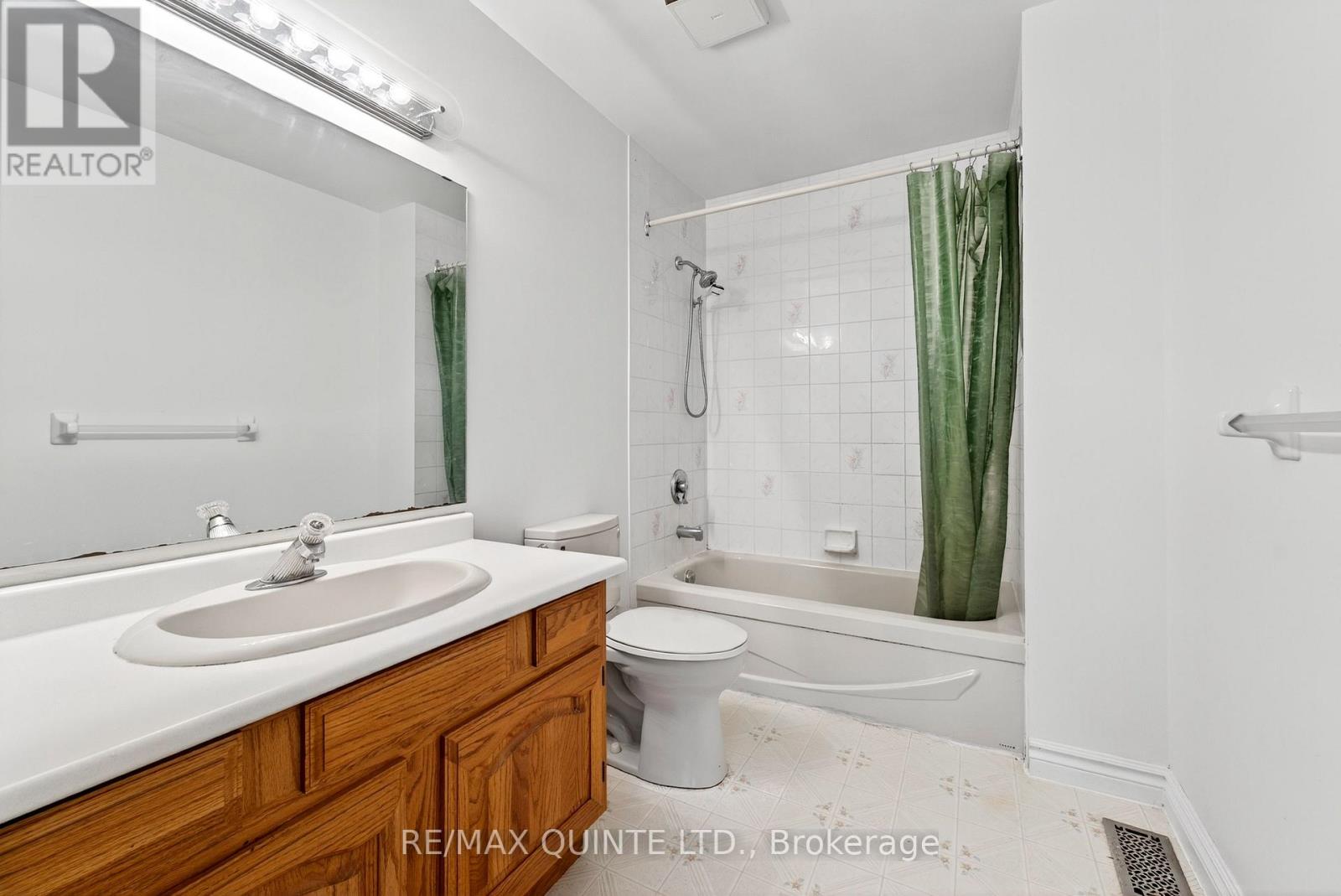 236 Palmer Road, Belleville, Ontario K8N 4Z2 - Photo 38 - X12535754