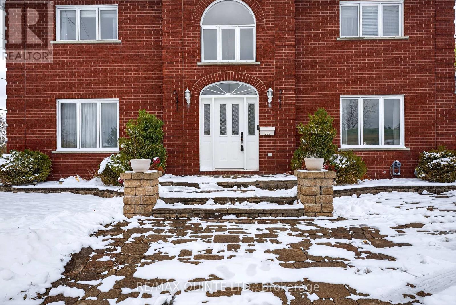 236 Palmer Road, Belleville, Ontario K8N 4Z2 - Photo 4 - X12535754