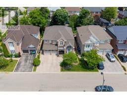 5 XAVIER COURT, Brampton, Ontario