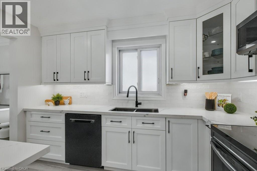 19 Apple Ridge Drive, Kitchener, Ontario  N2P 2S2 - Photo 17 - 40787489