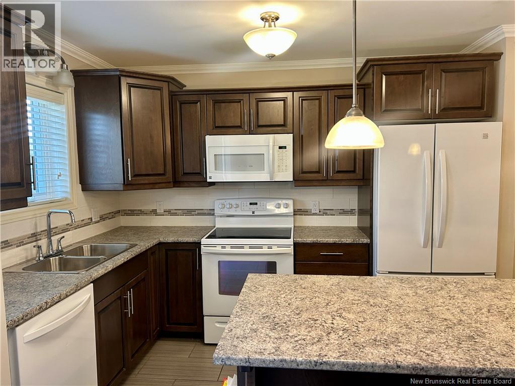 331 Mclaughlin Drive Unit# 8, Moncton, New Brunswick  E1A 4R3 - Photo 5 - NB129987