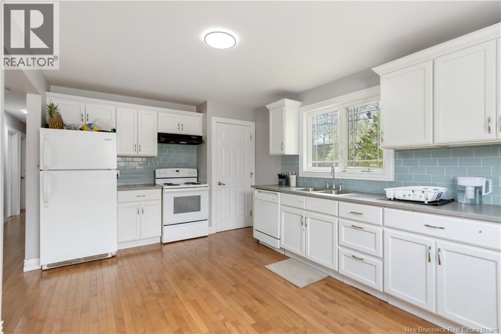 66 Ayer Avenue, Moncton, New Brunswick  E1C 8G8 - Photo 17 - NB129838