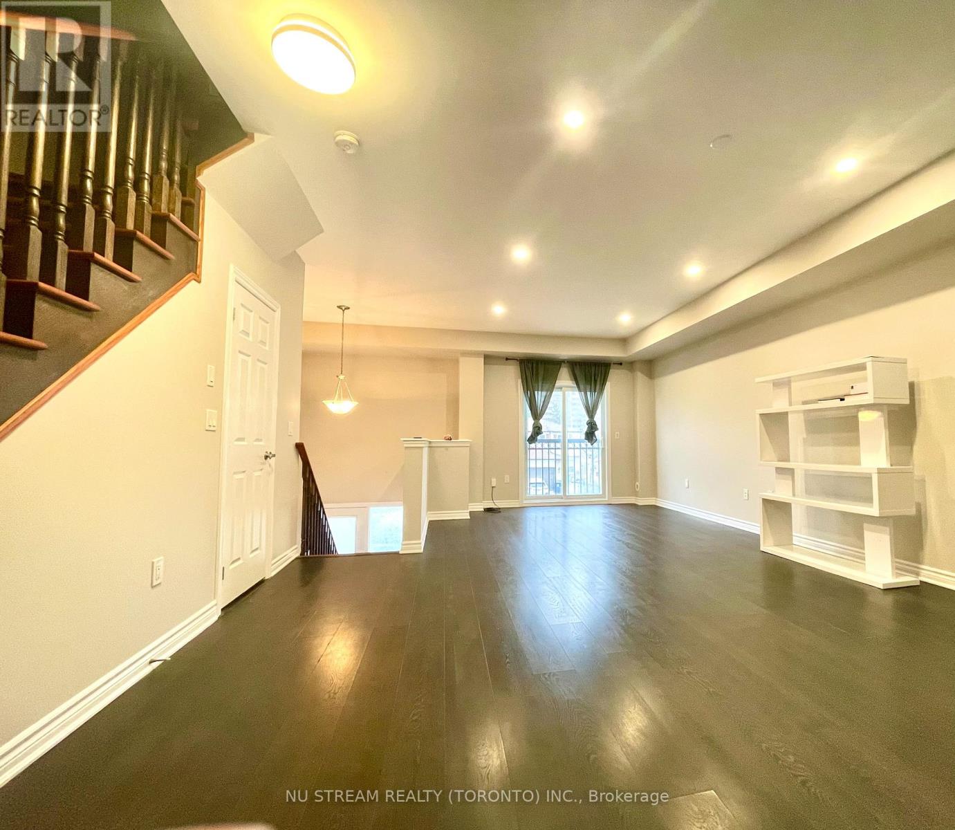 67 Antibes Drive, Toronto, Ontario  M2R 0A4 - Photo 3 - C12535722