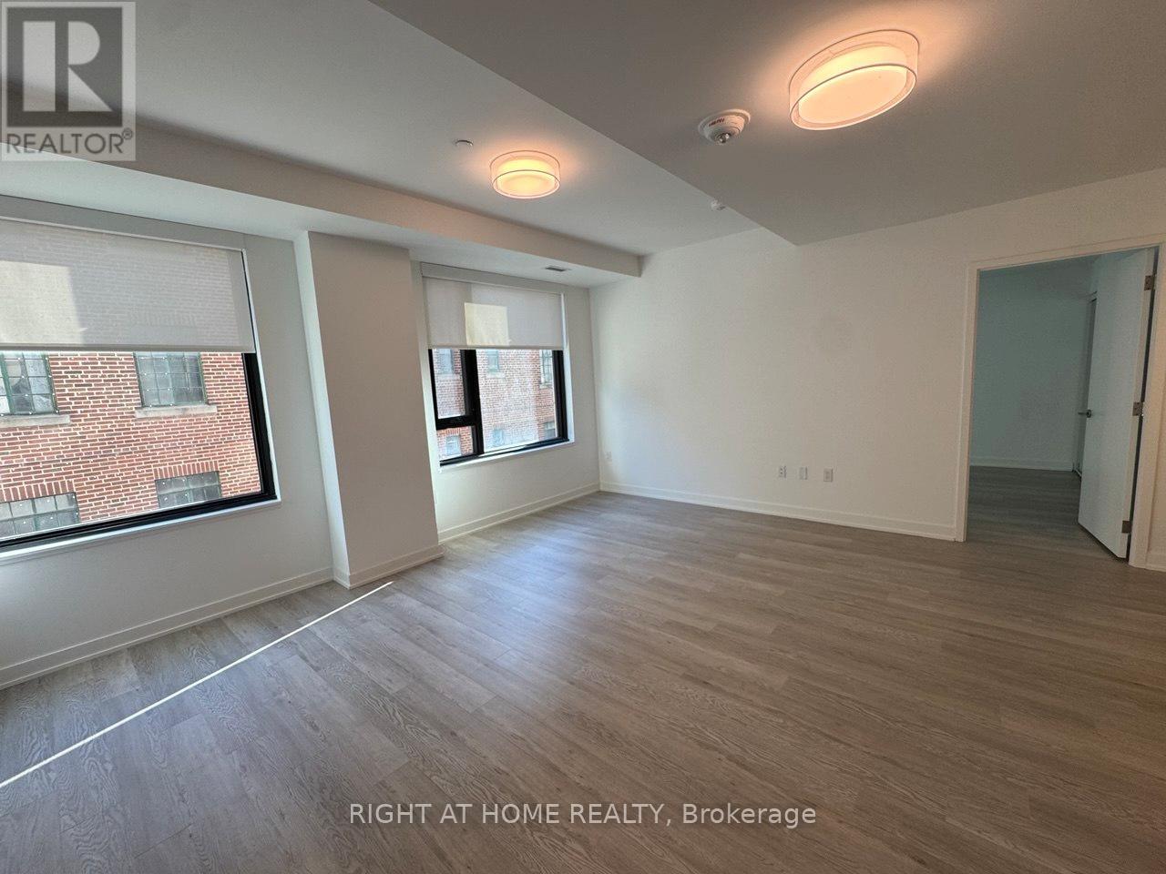 201 - 3 Strathgowan Avenue, Toronto, Ontario  M4N 1B8 - Photo 12 - C12535728