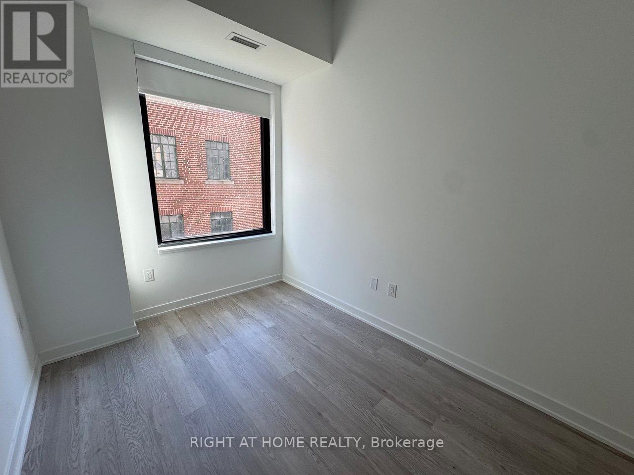 201 - 3 Strathgowan Avenue, Toronto, Ontario  M4N 1B8 - Photo 19 - C12535728