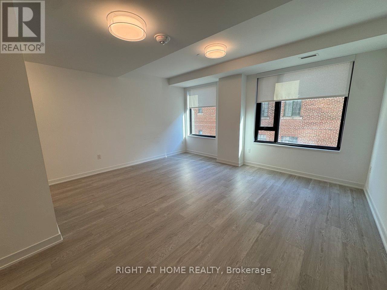 201 - 3 Strathgowan Avenue, Toronto, Ontario  M4N 1B8 - Photo 9 - C12535728