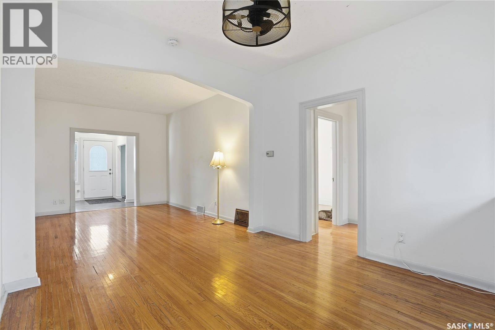 830 D Avenue N, Saskatoon, Saskatchewan  S7L 1N2 - Photo 10 - SK023751