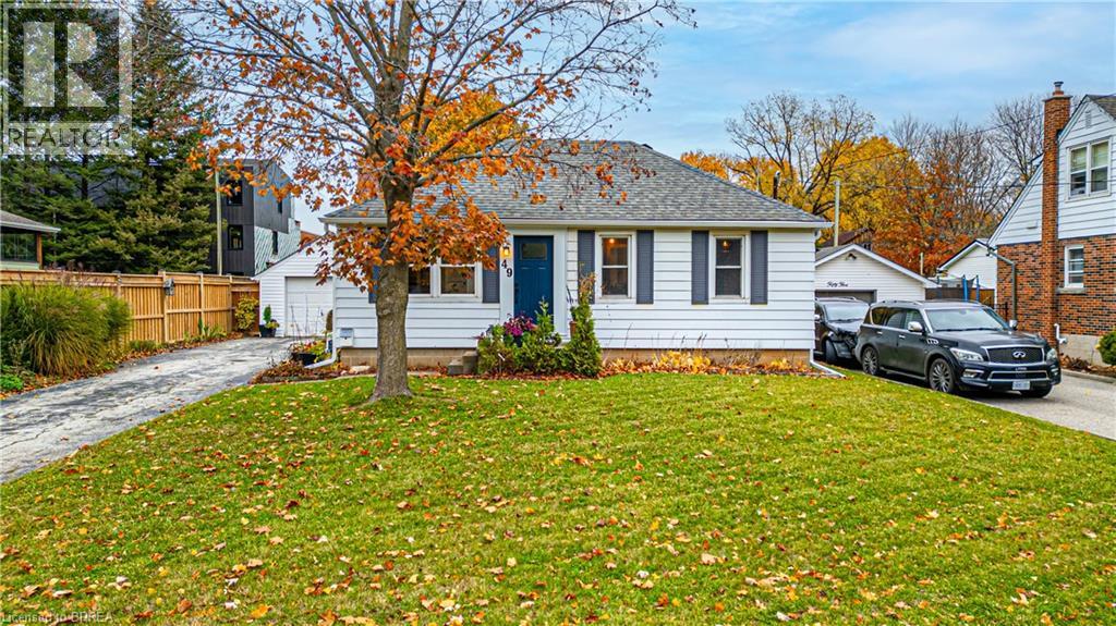 49 KELLY Street, Waterdown, Ontario