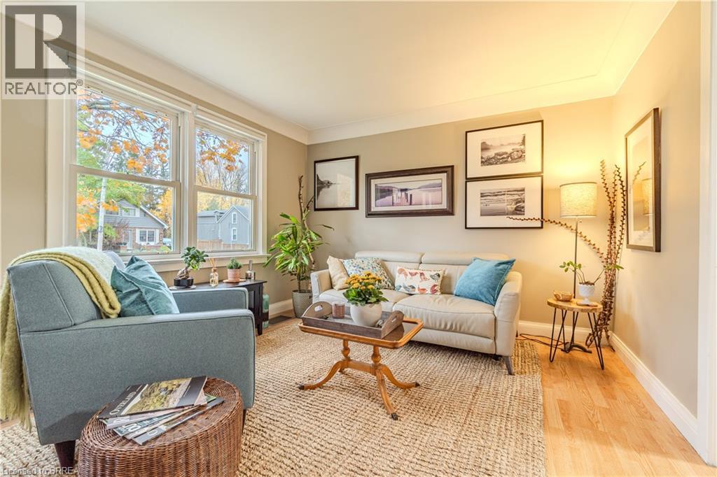 49 Kelly Street, Waterdown, Ontario  L0R 2H0 - Photo 4 - 40786875