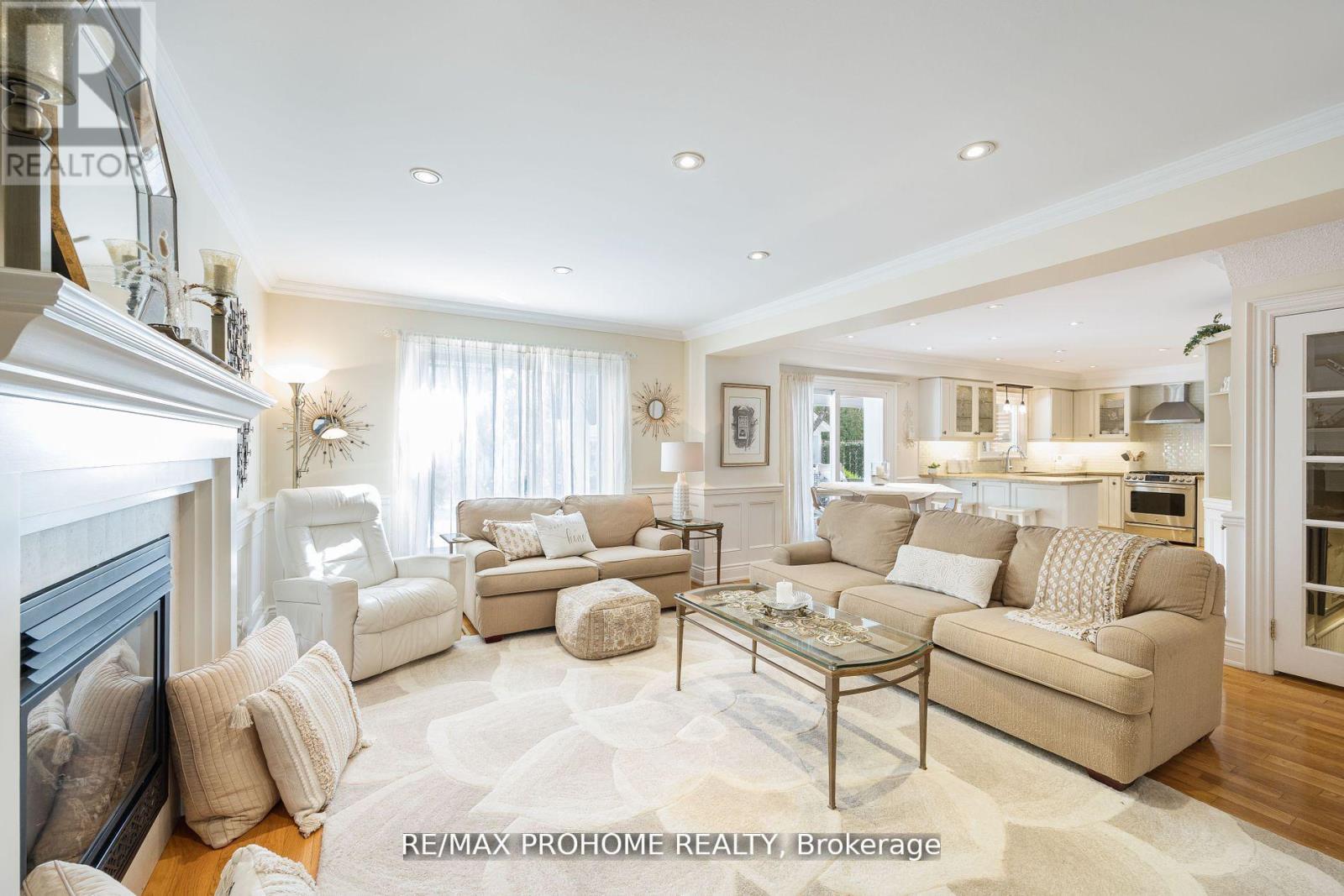 42 Foundry Crescent, Markham, Ontario  L3P 6W4 - Photo 11 - N12535748