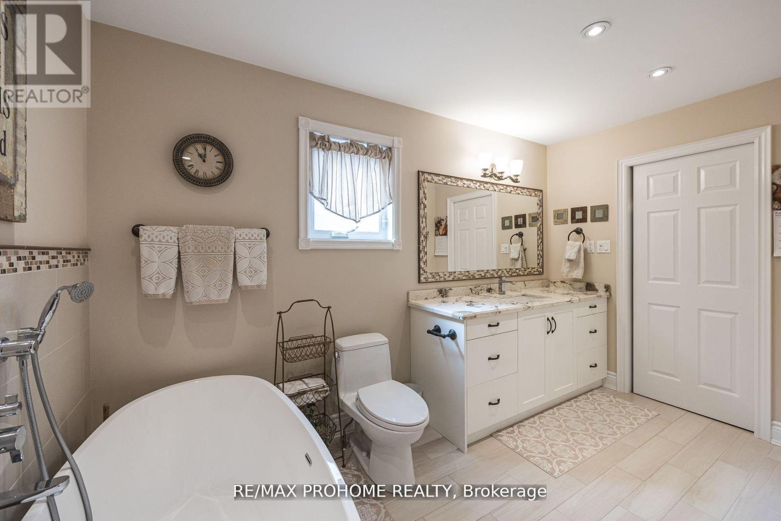 42 Foundry Crescent, Markham, Ontario  L3P 6W4 - Photo 21 - N12535748