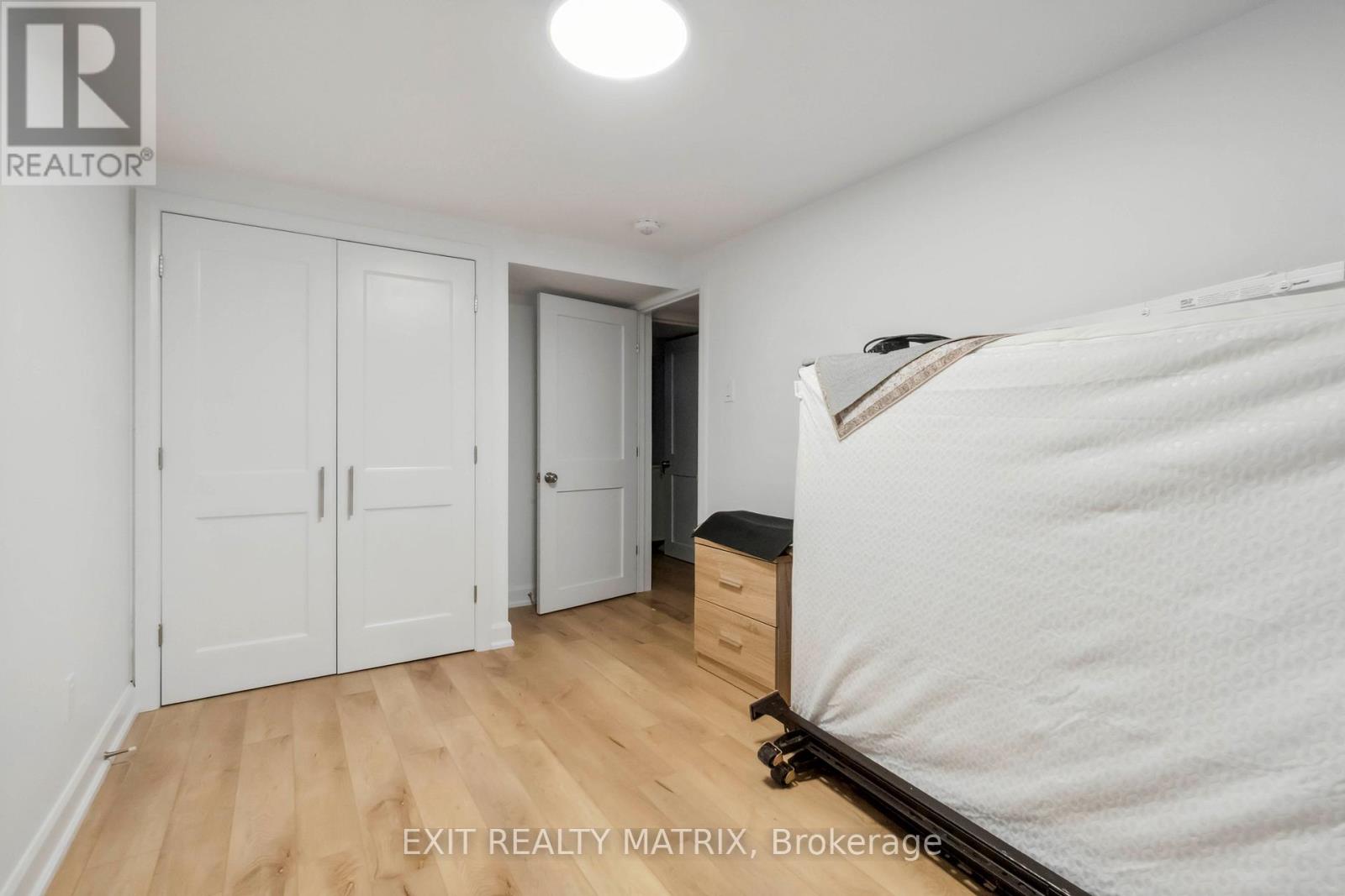 B - 848 Willow Avenue, Ottawa, Ontario  K1E 1C5 - Photo 20 - X12535770