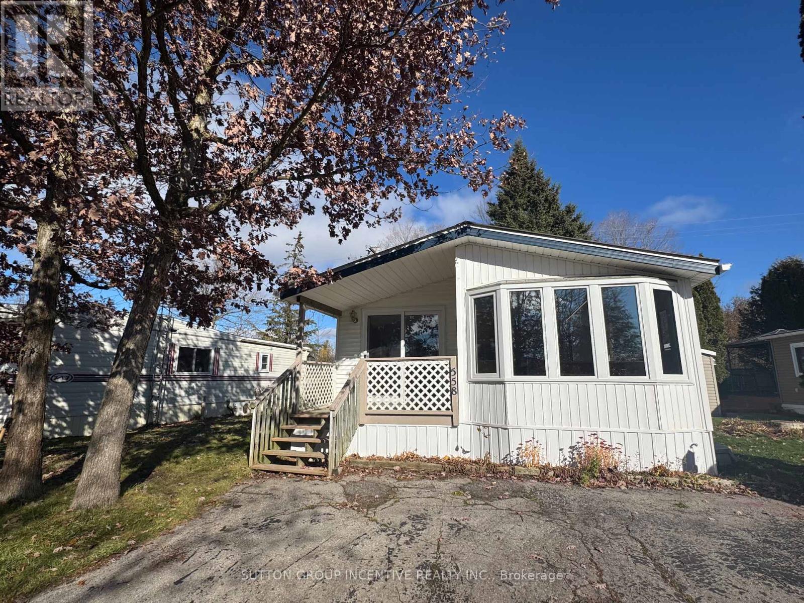 558 SUMAC STREET, Centre Wellington, Ontario